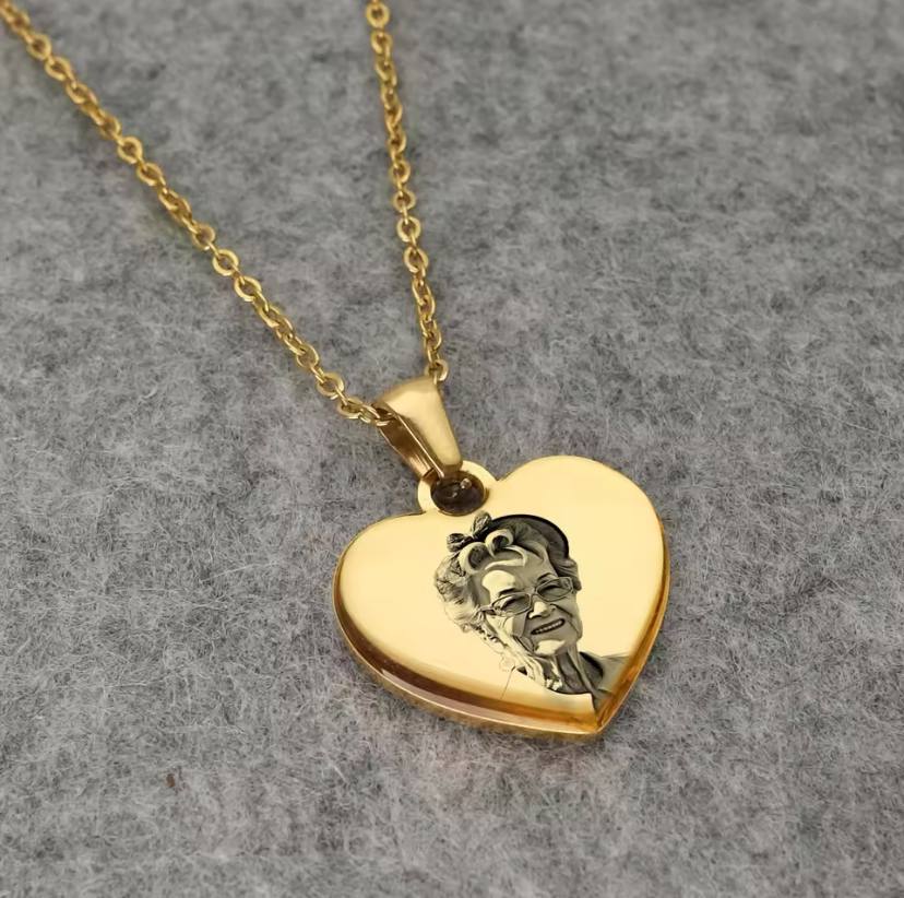 Customized Picture Necklace ( Standard Delivery )